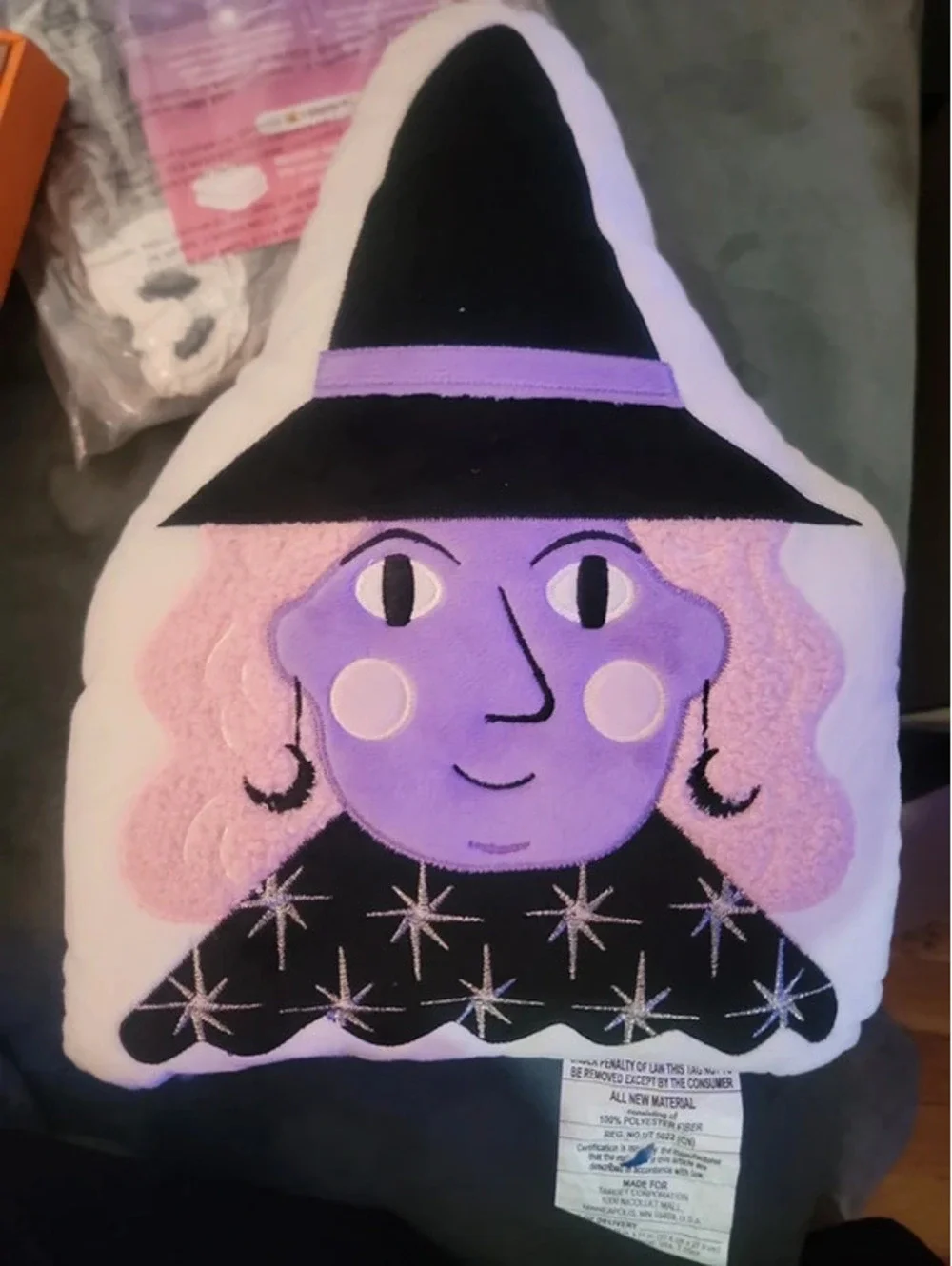 Halloween bundle! With glow in dark blanket read below